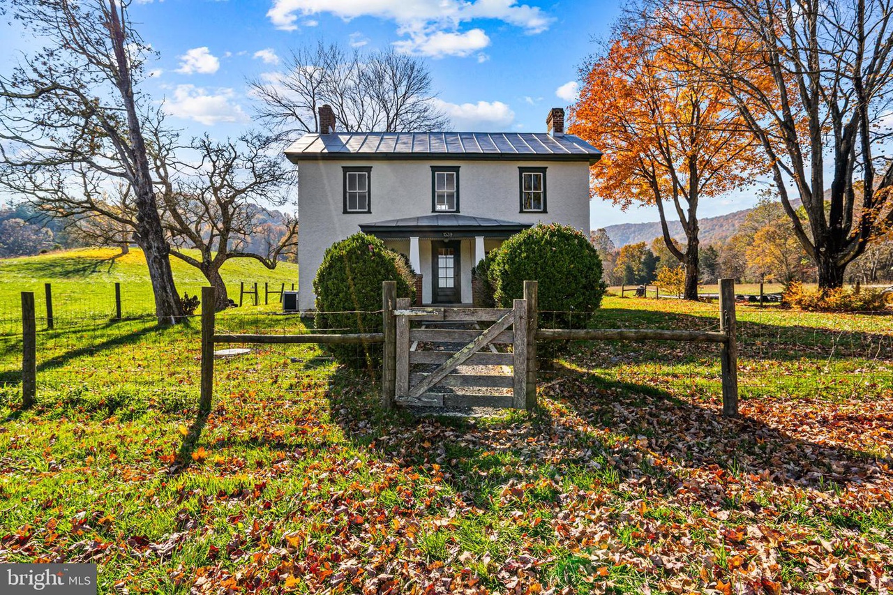 Country Beauty In Bentonville, VA