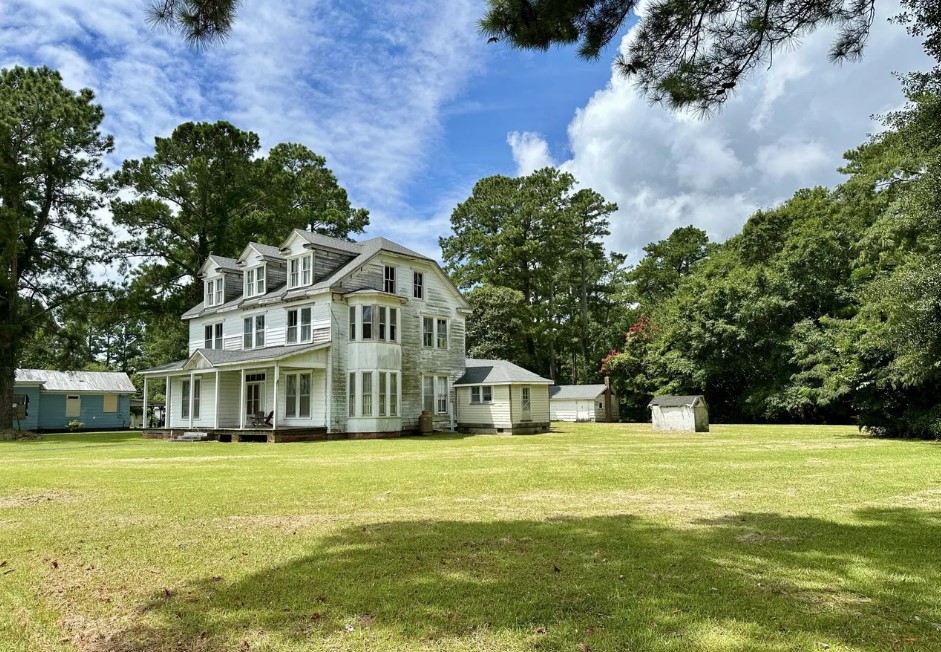 In The Heart Of Aurora NC