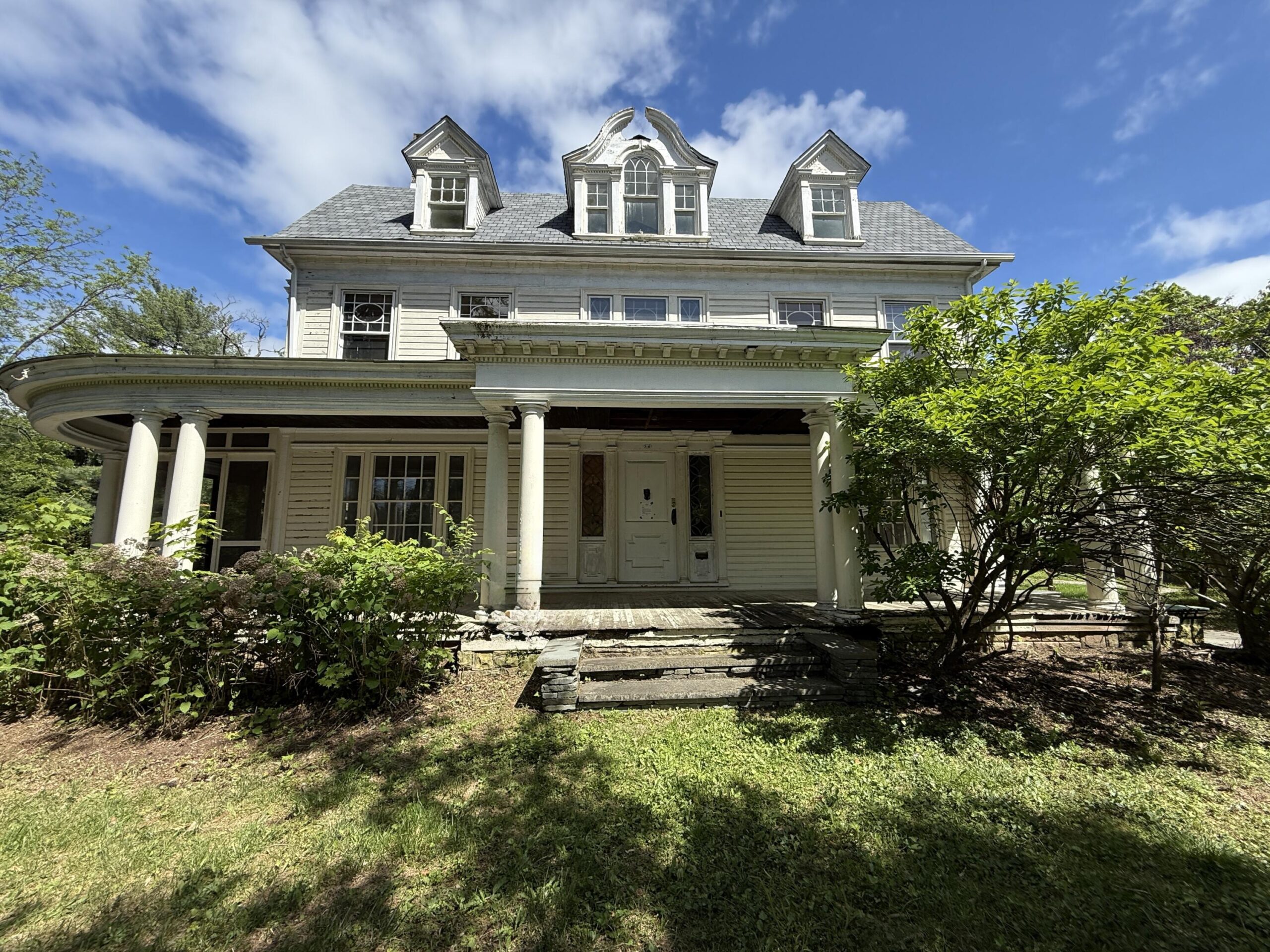 Stately Home in Stroudsburg PA