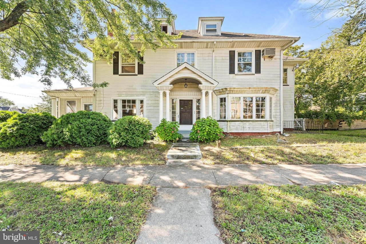 Sprawling Home Near East Lake