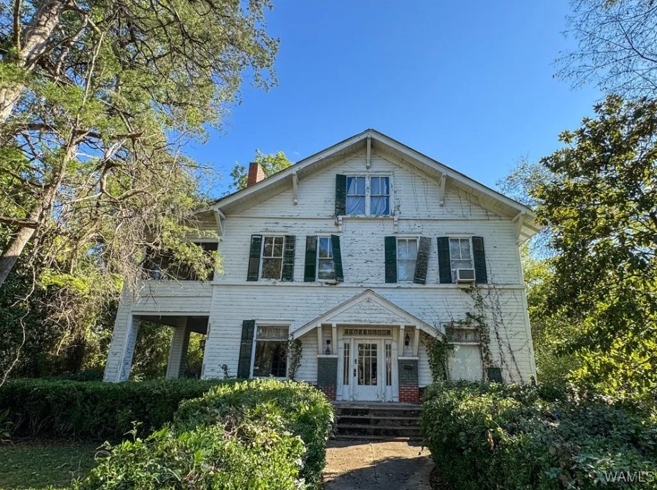 Rare Architectural Detail in Alabama