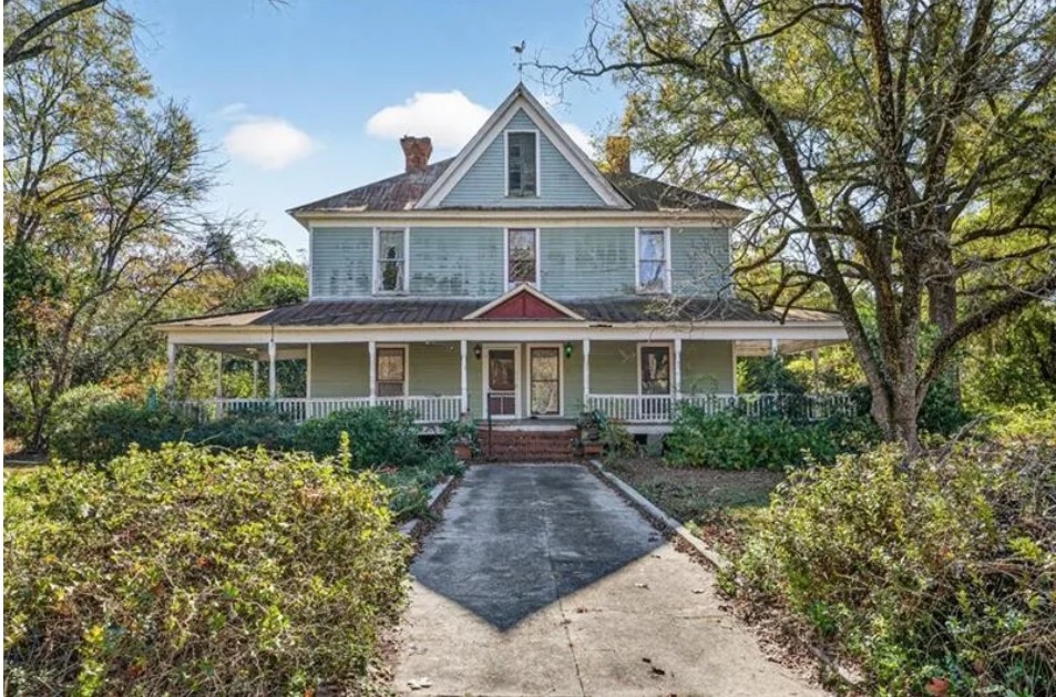 Southern Estate on 15 Acres in Georgia