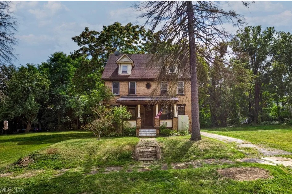 Spacious Living in North Heights