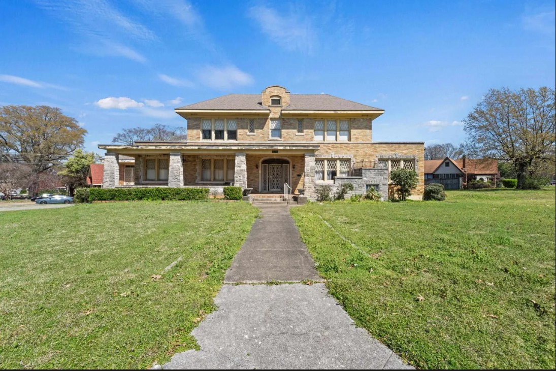 Timeless Tradition in Memphis